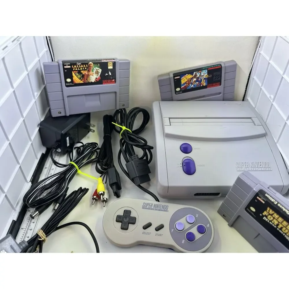 Super Nintendo SNES JR Console SNS-101 Bundle Controllers Tested 4 Games Retro